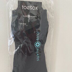 Toesox Club Pilates Low rise full toe/grip size Large black and blue